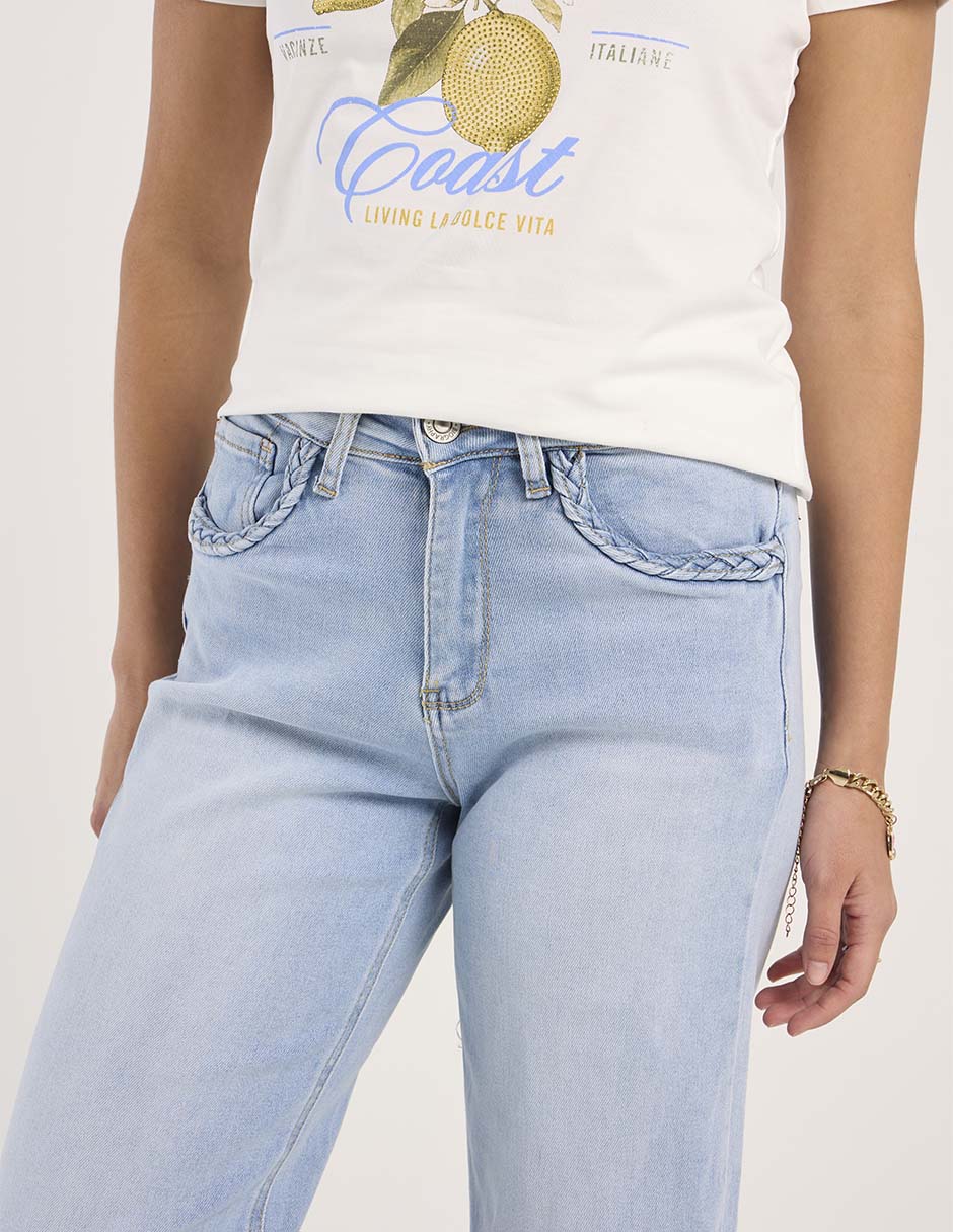 Jeans flare amplio para mujer 4