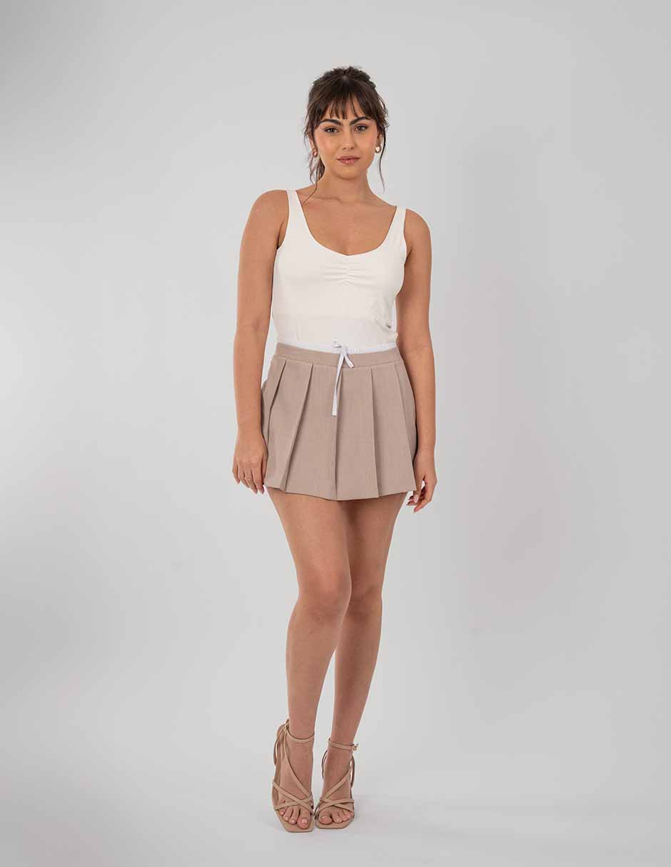 Falda short a la cintura Falda short a la cintura