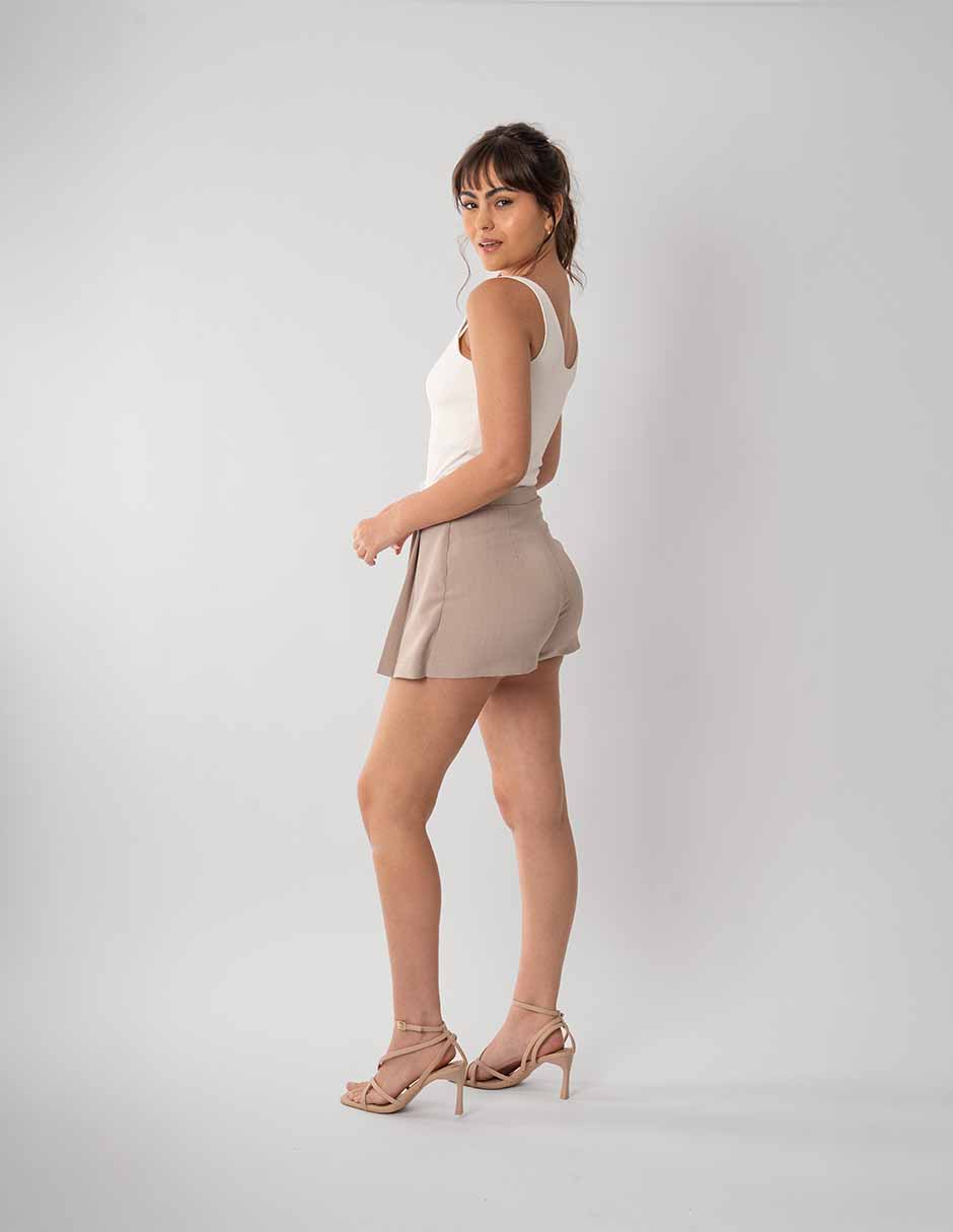 Falda short a la cintura 3