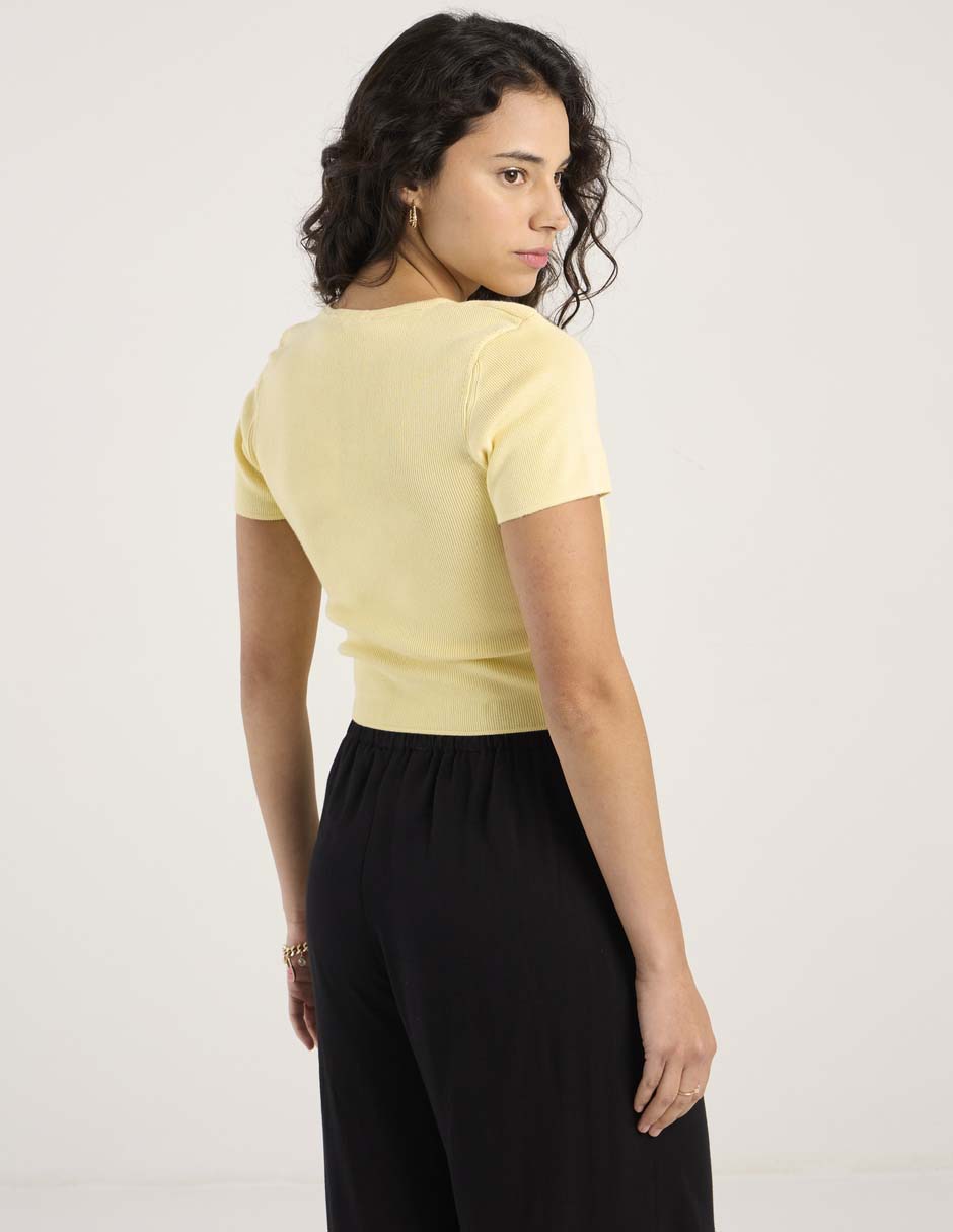 Blusa manga corta para mujer 6
