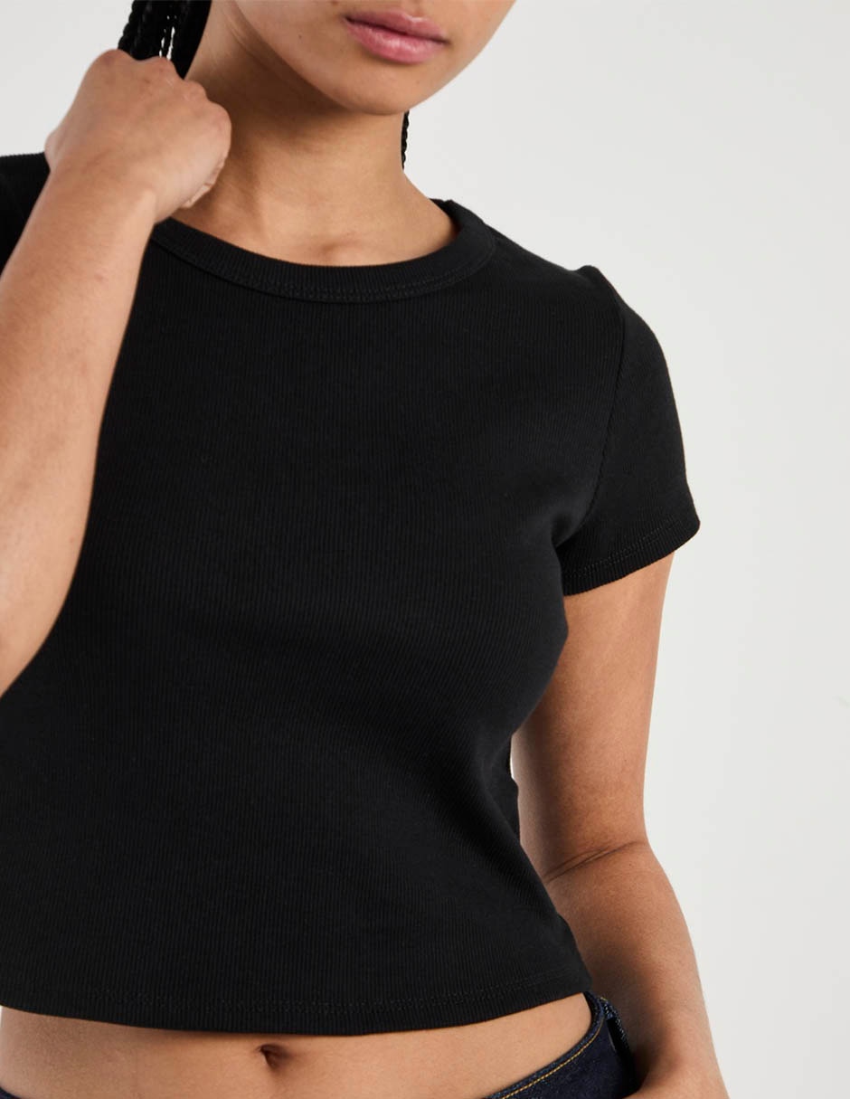Playera manga corta cuello redondo para mujer 5