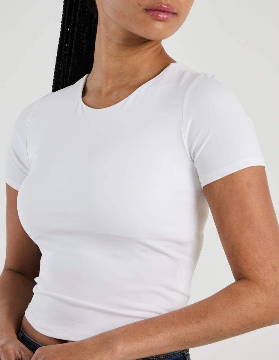 Playera manga corta cuello redondo para mujer 5