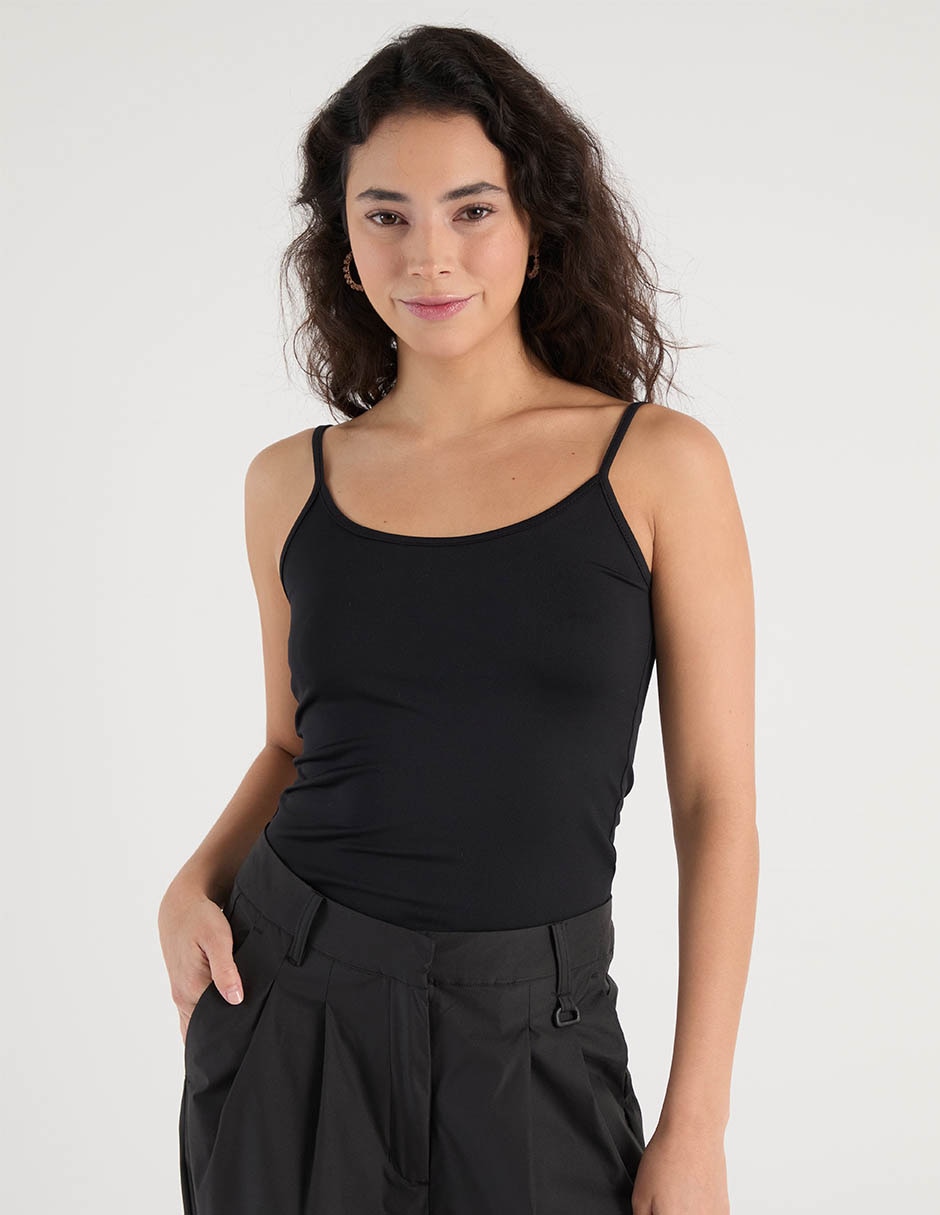 Top cuello redondo tirante delgado