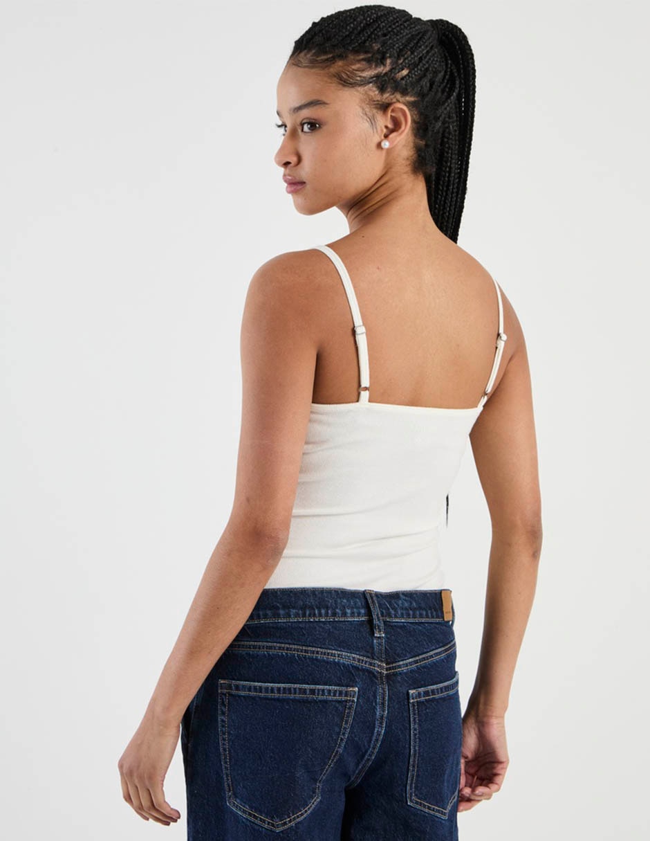 Playera sin manga cuello con escote para mujer 6