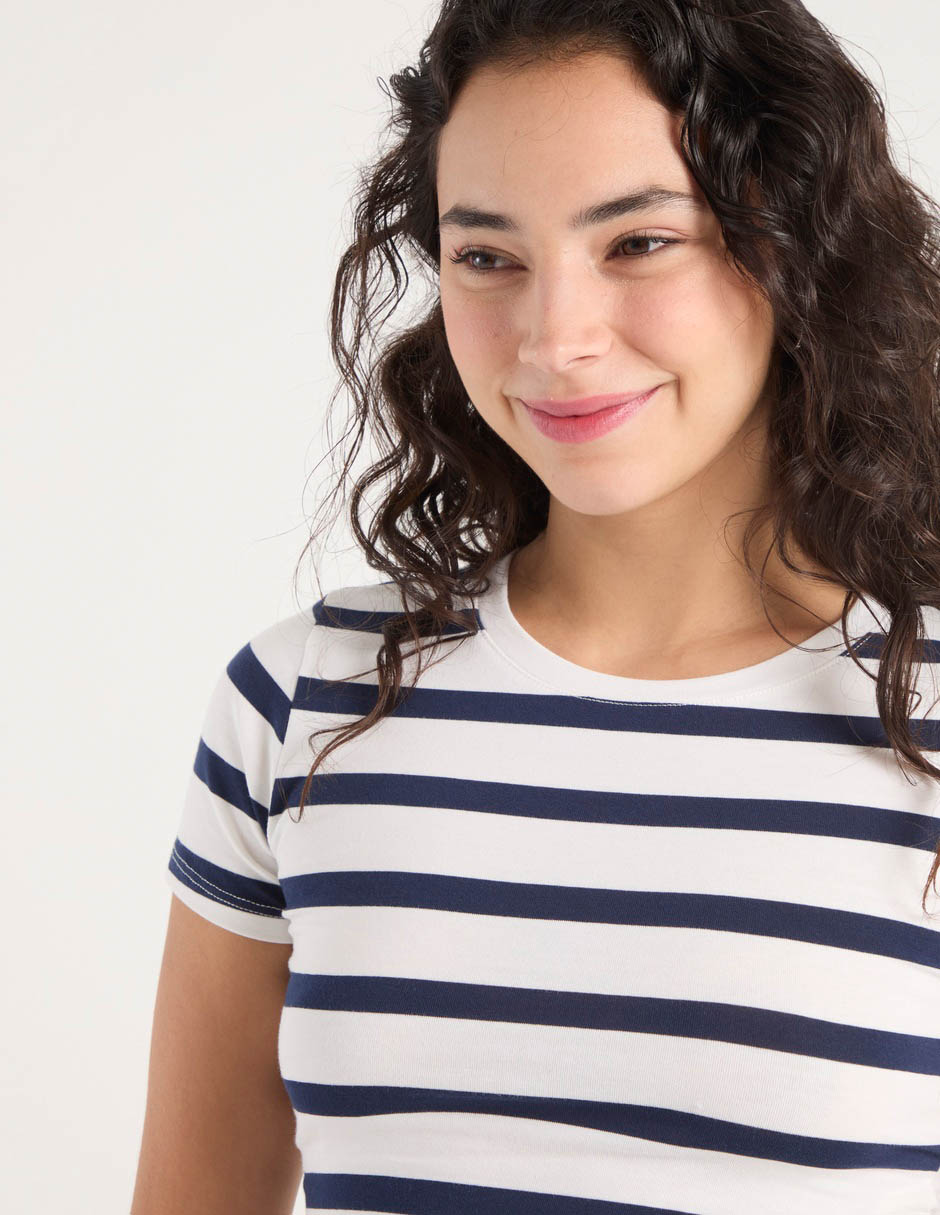 Playera manga corta cuello redondo para mujer 5