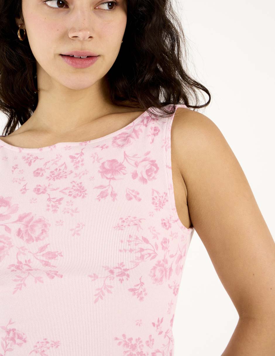 Playera cuello ojal para mujer 4