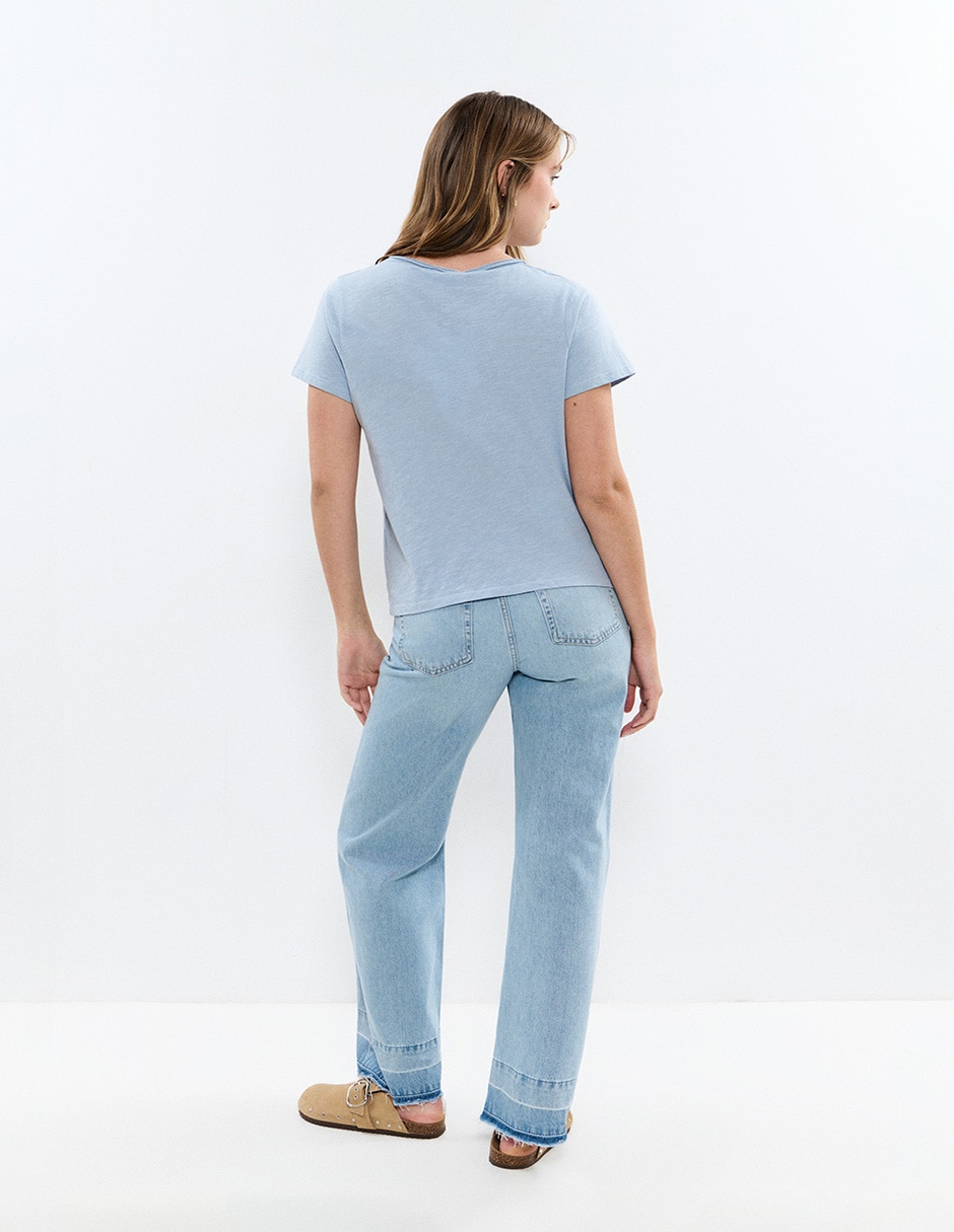 Playera manga corta cuello V para mujer 4